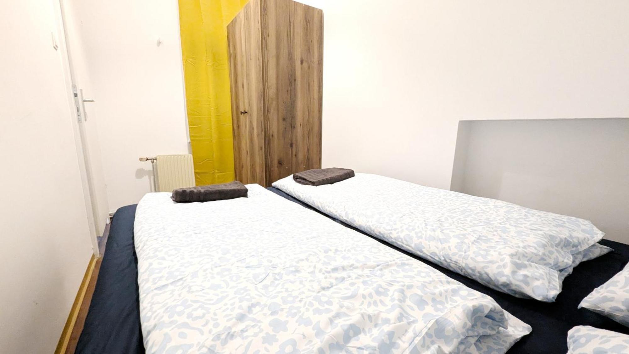 Spacious - 15 Min From Airport & Center, 5 Min From Main-bus Station Ez 7-8 Privatunterkunft *