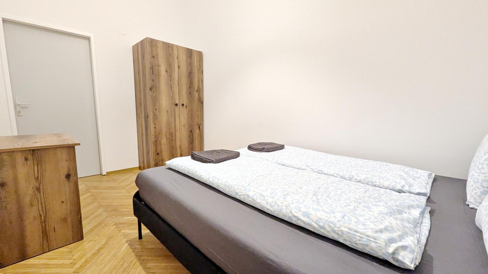 Spacious - 15 Min From Airport & Center, 5 Min From Main-bus Station Ez 7-8 Wien