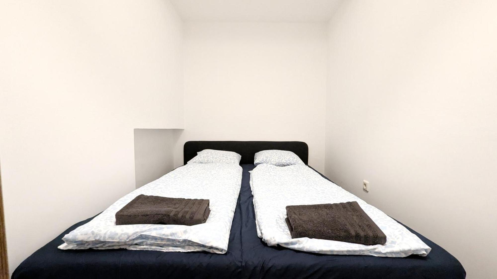 Privatunterkunft Spacious - 15 Min From Airport & Center, 5 Min From Main-bus Station Ez 7-8